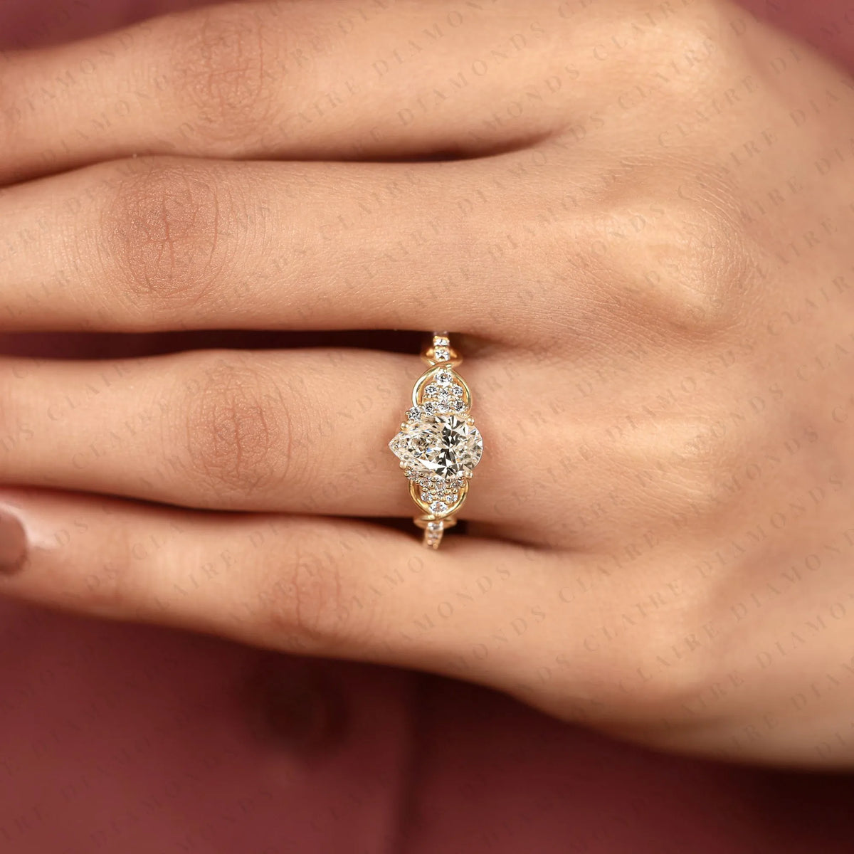 Pear Cut Moissanite Diamond Engagement Ring Vintage Gold Halo Ring with Pave Side Stones Elegant Wedding Ring for Women