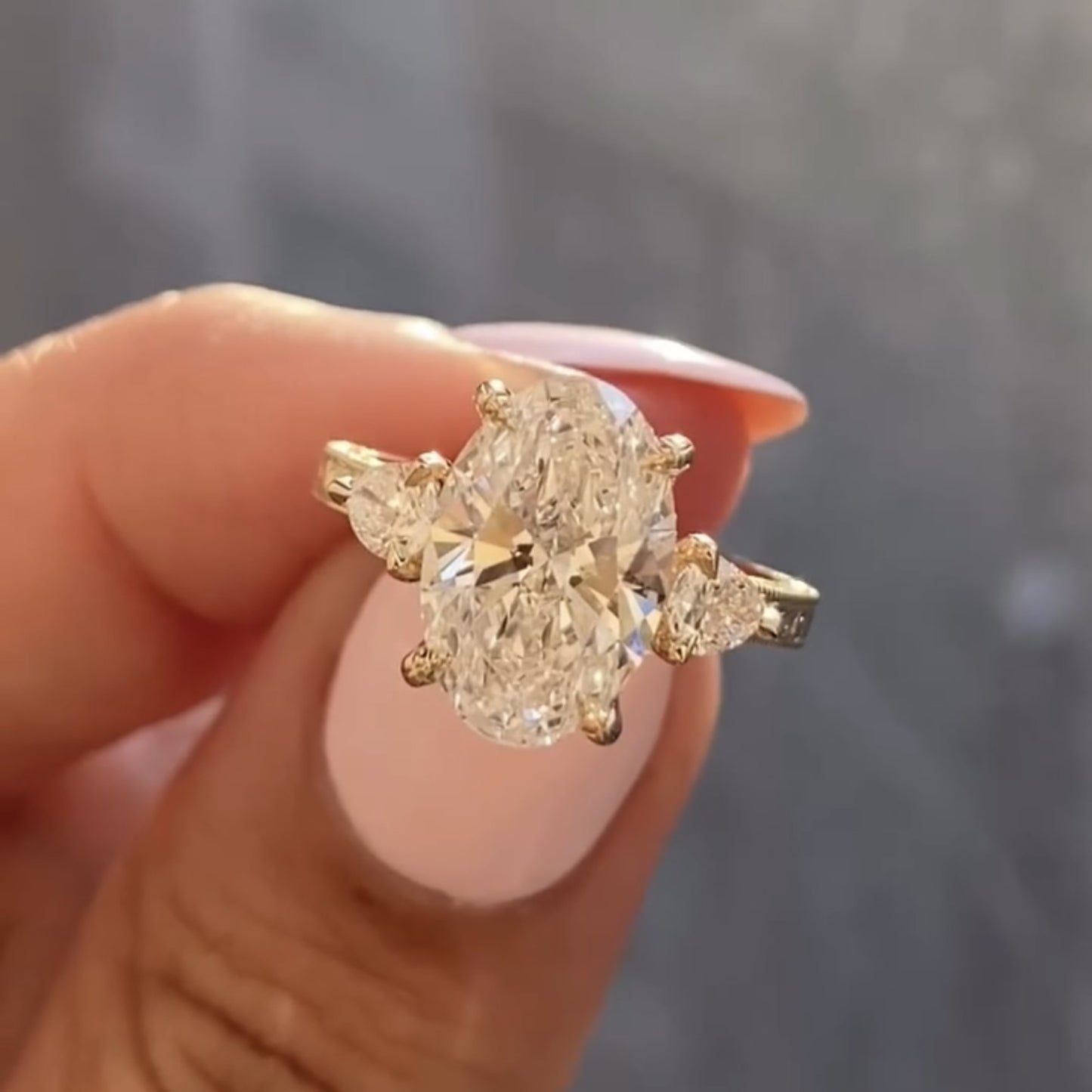 vintage three stone oval moissanite engagement ring art deco gold wedding ring