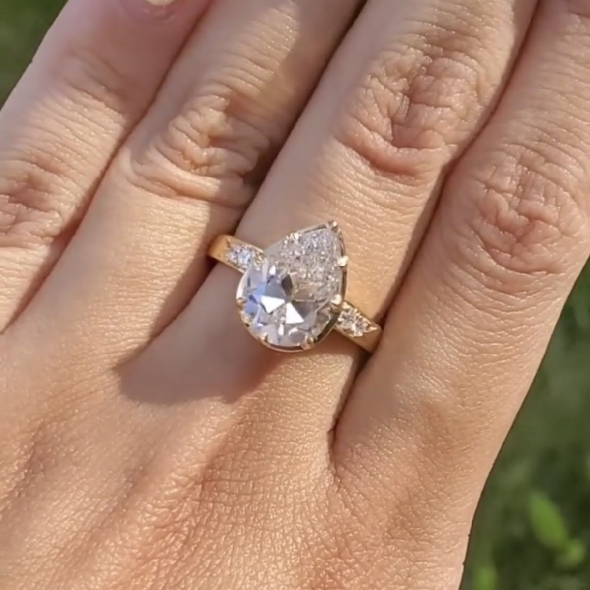 old mine pear cut engagement ring pear vintage moissanite diamond ring gold wedding ring teardrop ring anniversary rings for women