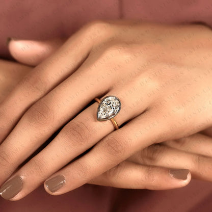 Pear Shape Lab Grown Diamond Solitaire Ring | Black Bezel Two-Tone Gold Contemporary Setting