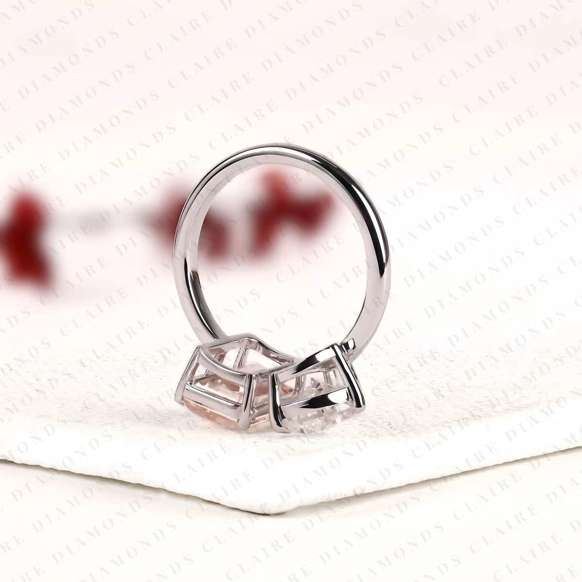 4.00 TCW Pear and Emerald Cut Toi et Moi Ring – photo 3