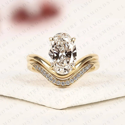 Curved Chevron Wedding Band Set with Elongated Oval Cut Lab Grown Diamond Ring | Vintage V-Shaped Bridal Set | Unique Anniversary Ring for Women