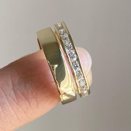 0.74 TCW Classic Gold Couple Band Set with Round Brilliant Moissanite Diamond Channel Setting