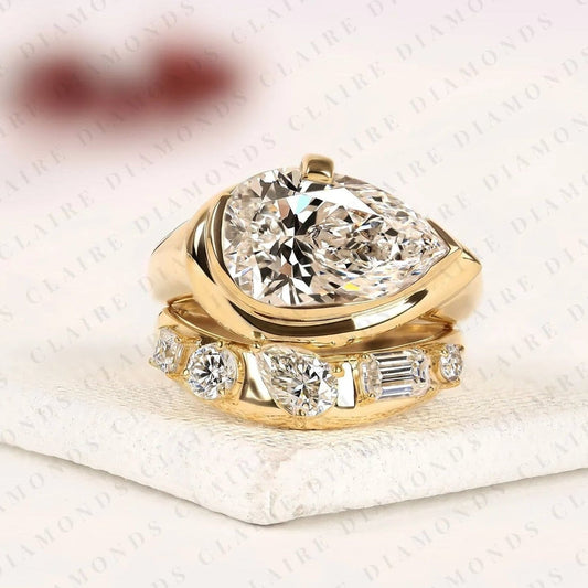 Pear Cut Moissanite Diamond Bridal Ring Set Bezel Set Engagement Ring Gold Matching Wedding Band Modern Statement Bridal Set