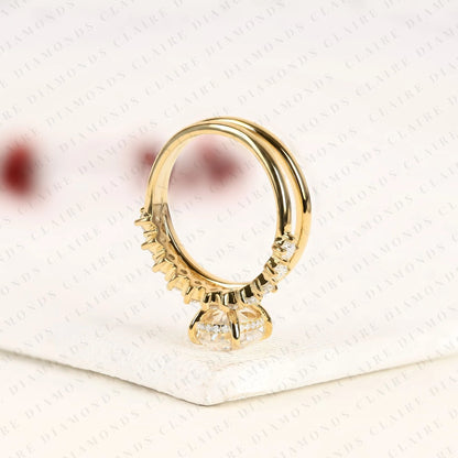 Classic Oval Cut Lab Grown Diamond Ring Set for Engagement, Wedding, and Anniversary Celebrations.