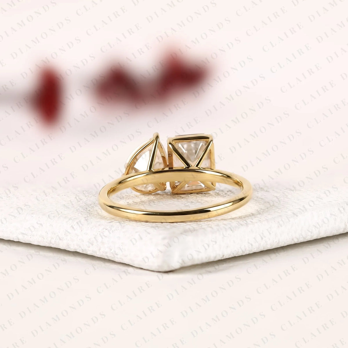 2.80 tcw emerald & pear cut lab grown toi et moi engagement ring, two stone gold ring, modern bridal ring, unique anniversary gift for women