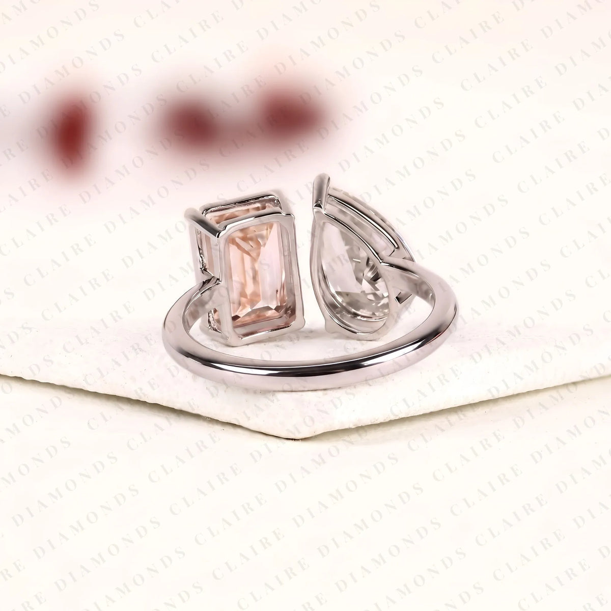 4.00 TCW Pear and Emerald Cut Toi et Moi Ring – photo 4