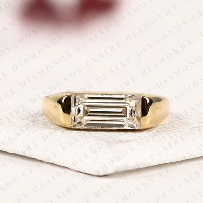 Baguette Cut Lab Grown Diamond Ring in Gold Modern Rectangular Diamond Solitaire Ring Minimalist Statement Engagement Ring for Women