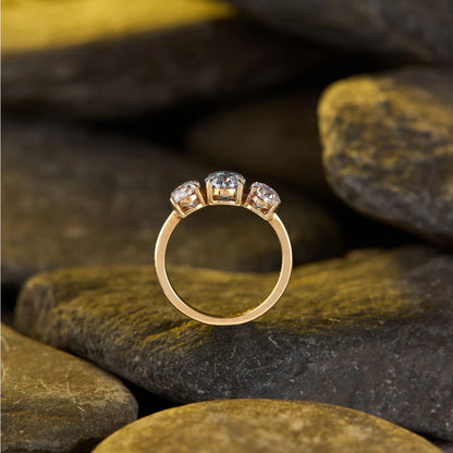 4.00 TCW Elegant Oval Cut Blue Three Stone Moissanite Diamond Engagement Ring in Gold
