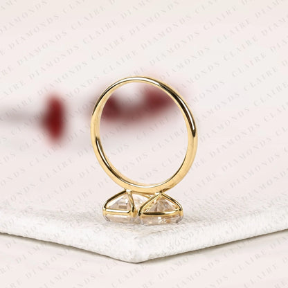 2.80 TCW Emerald & Pear Cut Lab Grown Toi et Moi Engagement Ring, Two Stone Gold Ring, Modern Bridal Ring, Unique Anniversary Gift for Women
