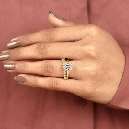 Classic Oval Cut Lab Grown Diamond Ring Set for Engagement, Wedding, and Anniversary Celebrations.