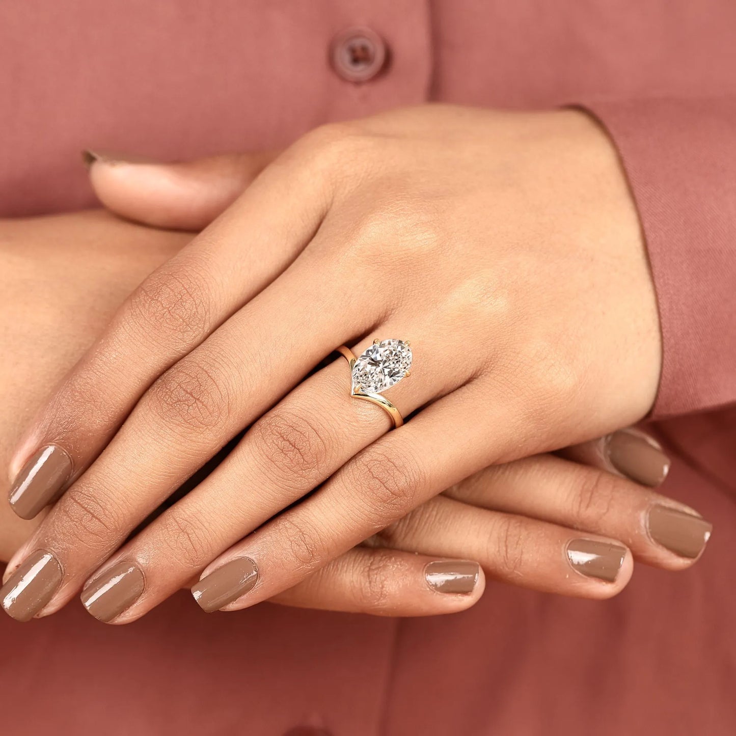 oval cut solitaire lab grown diamonds engagement ring in gold – graceful elegance with timeless brilliance