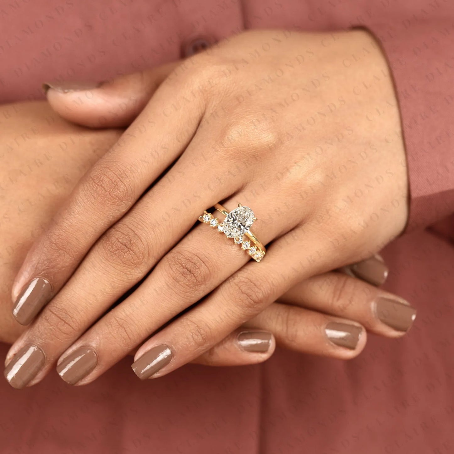 classic oval cut lab grown diamond ring set for engagement, wedding, and anniversary celebrations.