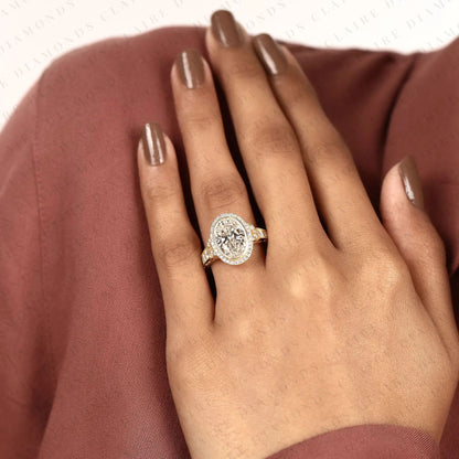 Oval Cut Halo Lab Grown Diamond Engagement Ring in Gold – Vintage Beauty with Timeless Sparkle
