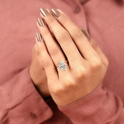 Oval Cut Solitaire Moissanite Diamonds Engagement Ring in Gold – Graceful Elegance with Timeless Brilliance