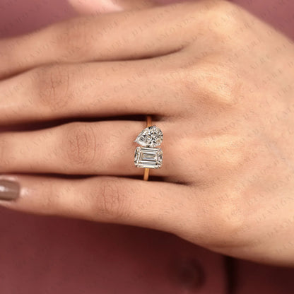 2.80 TCW Emerald & Pear Cut Lab Grown Toi et Moi Engagement Ring, Two Stone Gold Ring, Modern Bridal Ring, Unique Anniversary Gift for Women