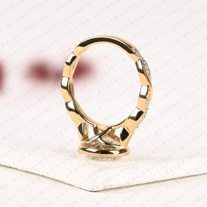 Round Lab Grown Diamond Bezel Engagement Ring | Yellow Gold Nature-Inspired Twisted Diamond Band
