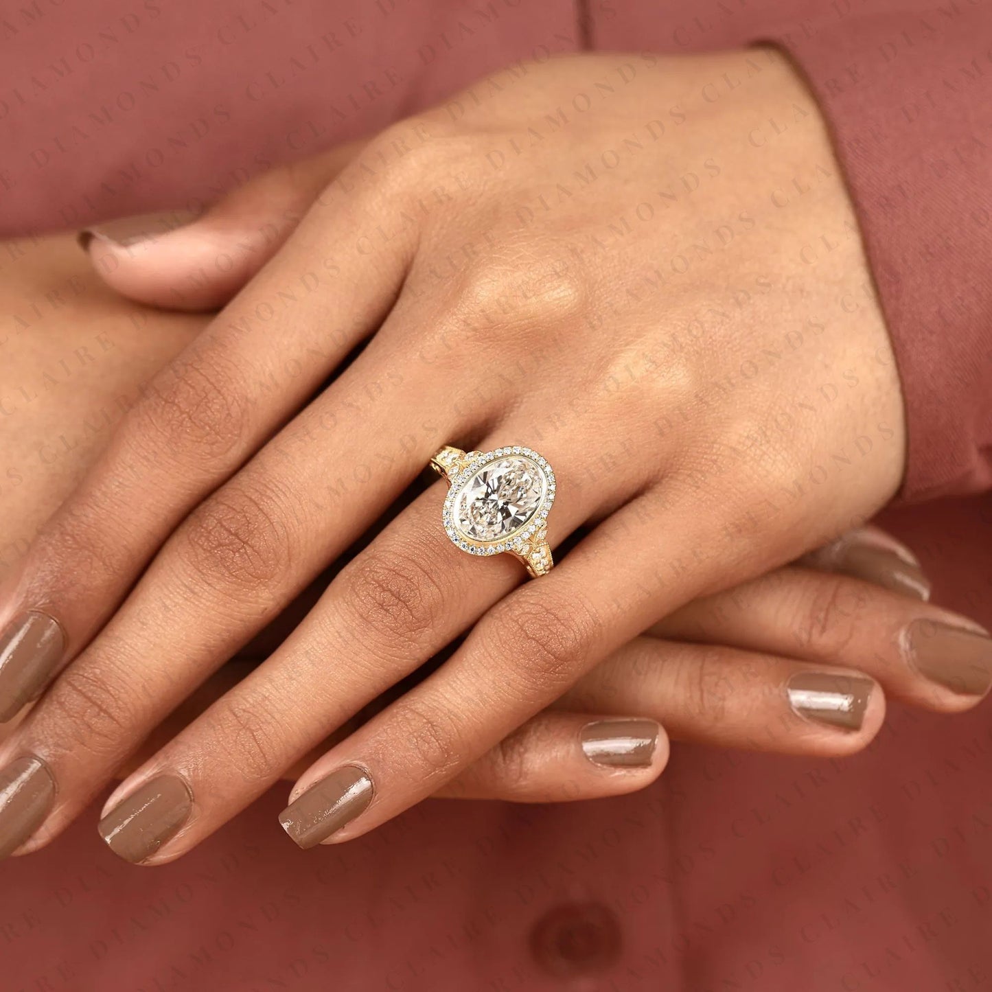 oval cut halo lab grown diamond engagement ring in gold – vintage beauty with timeless sparkle