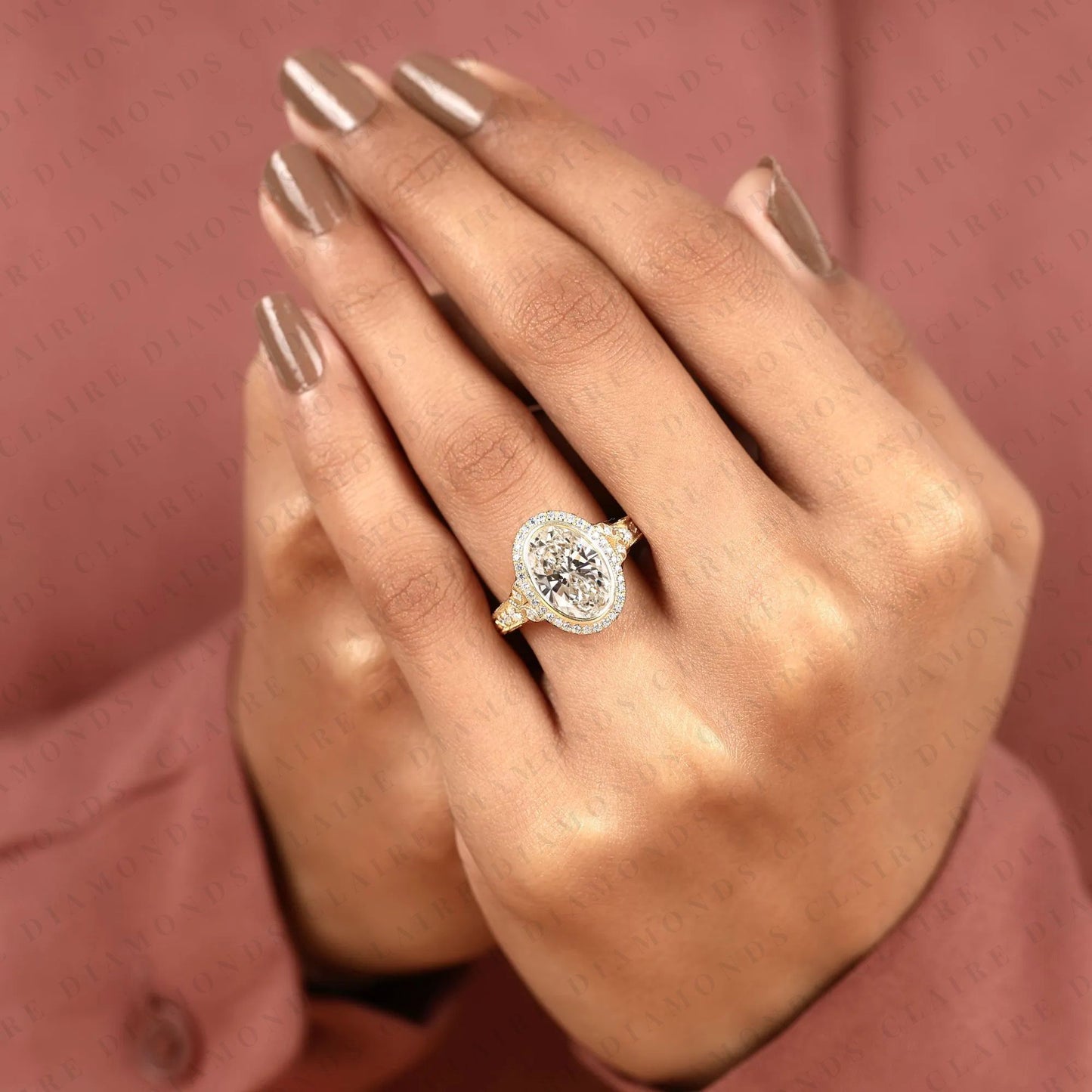 oval cut halo lab grown diamond engagement ring in gold – vintage beauty with timeless sparkle