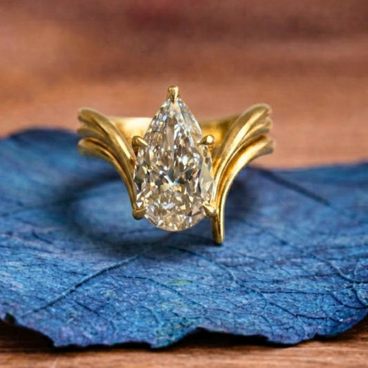 Pear Cut Moissanite Engagement Ring Bypass Gold Wedding Ring