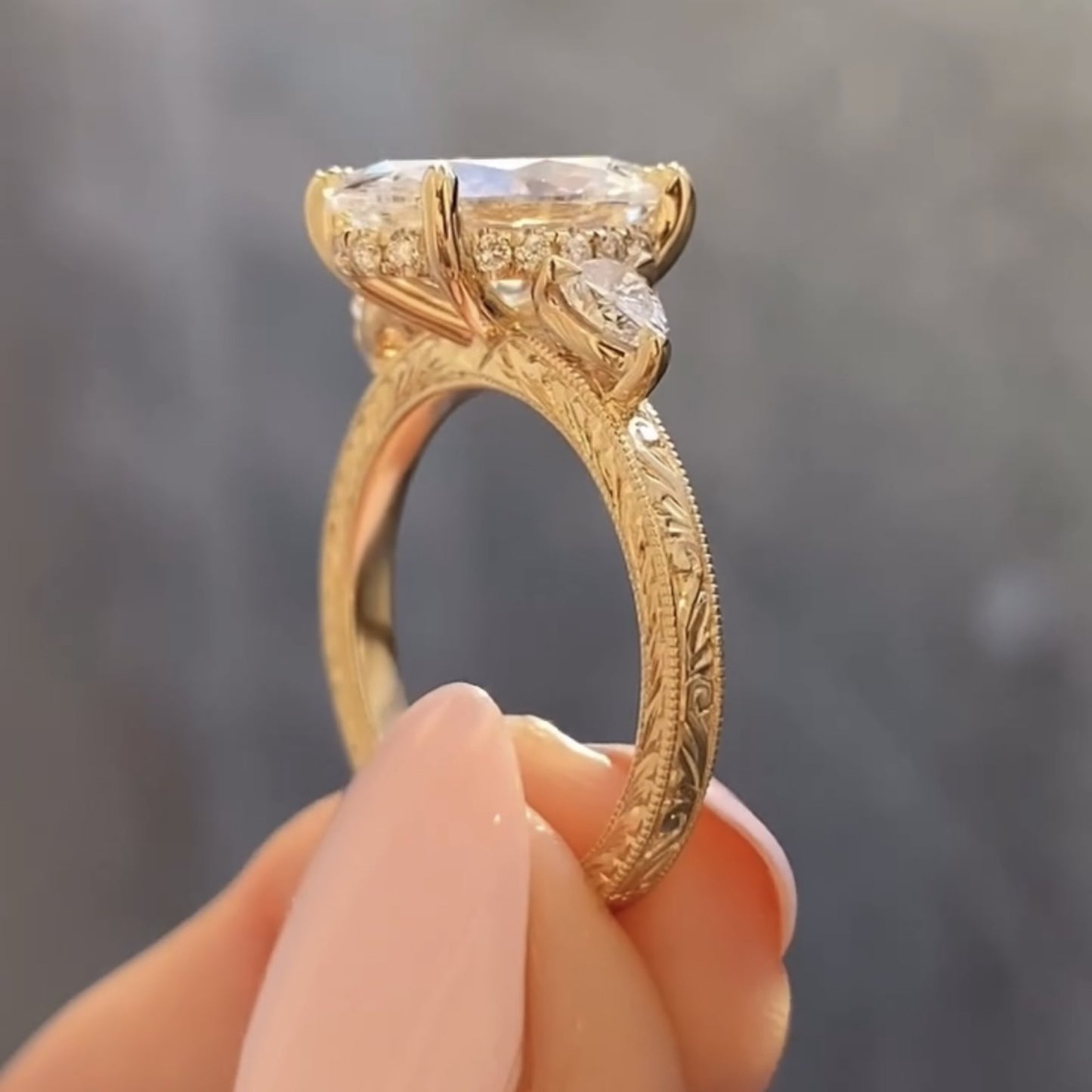 vintage three stone oval moissanite engagement ring art deco gold wedding ring