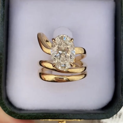 Oval Moissanite Engagement Ring Snak Band Antique Wedding Ring