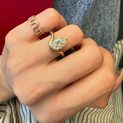 Oval Cut Moissanite Engagement Ring Curve Band Solitaire Wedding Ring