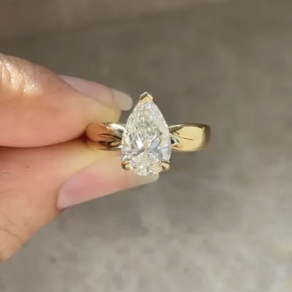 Pear Moissanite Engagement Ring Tulip Set Solid Gold Wedding Ring Teardrop Anniversary Ring For Women Promise Ring Gift For Her