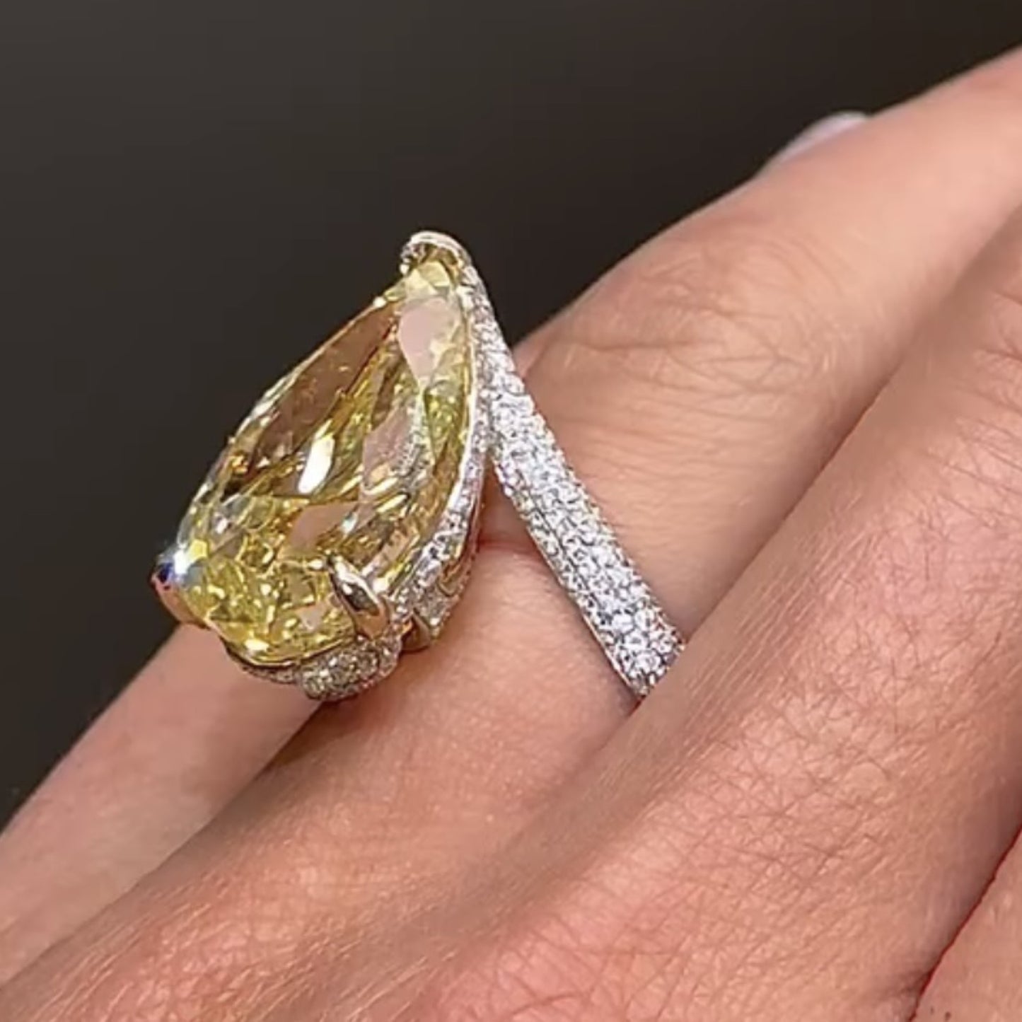 champagne yellow pear cut moissanite engagement ring  wedding ring color stone ring anniversary rings for women teardrop ring