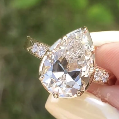 Old Mine Pear Cut Engagement Ring Pear Vintage Moissanite Diamond Ring Gold Wedding Ring Teardrop Ring Anniversary Rings For Women