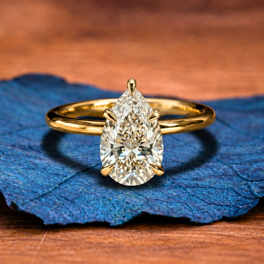 Elegant Pear Cut Lab Grown Diamond Ring in Minimalist Solitaire Engagement Ring