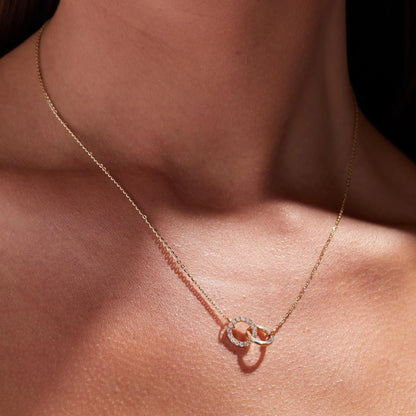 0.20 TCW Round Cut Gold Interlocking Circle Necklace Lab-Grown Diamond Accent