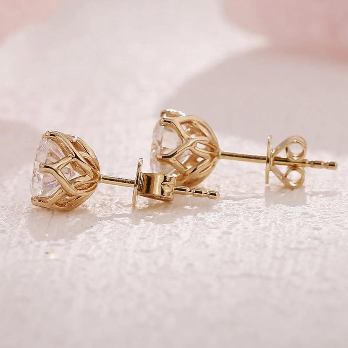 2.00 tcw round cut lab grown stud earring with tulip set