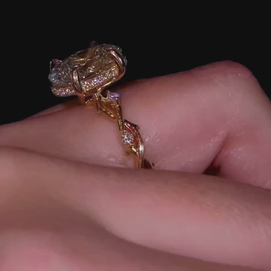 Classic gold ring elegant jewelry for women