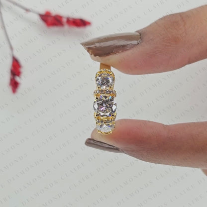 Round Cut Moissanite Diamond Engagement Ring Three Stone Gold Ring with Diamond Accents Luxury Wedding Ring for Women