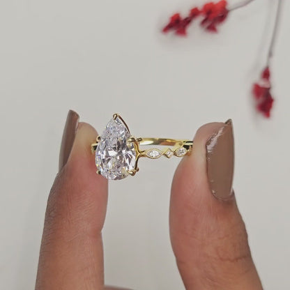 Pear Cut Moissanite Diamond Engagement Ring Vintage Marquise Accent Diamond Ring Nature Inspired Solitaire Bridal Ring for Women