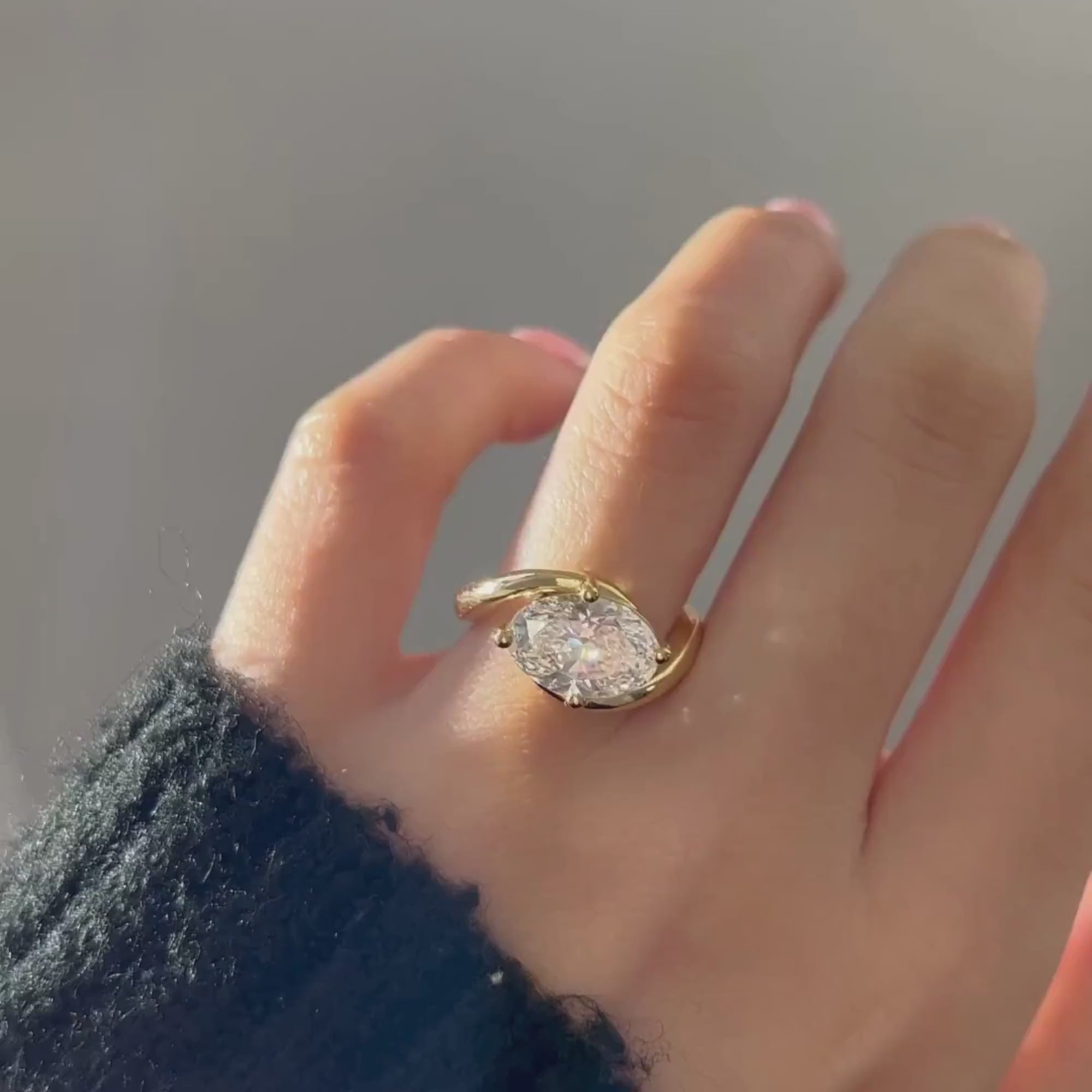 diamond ring in her finger