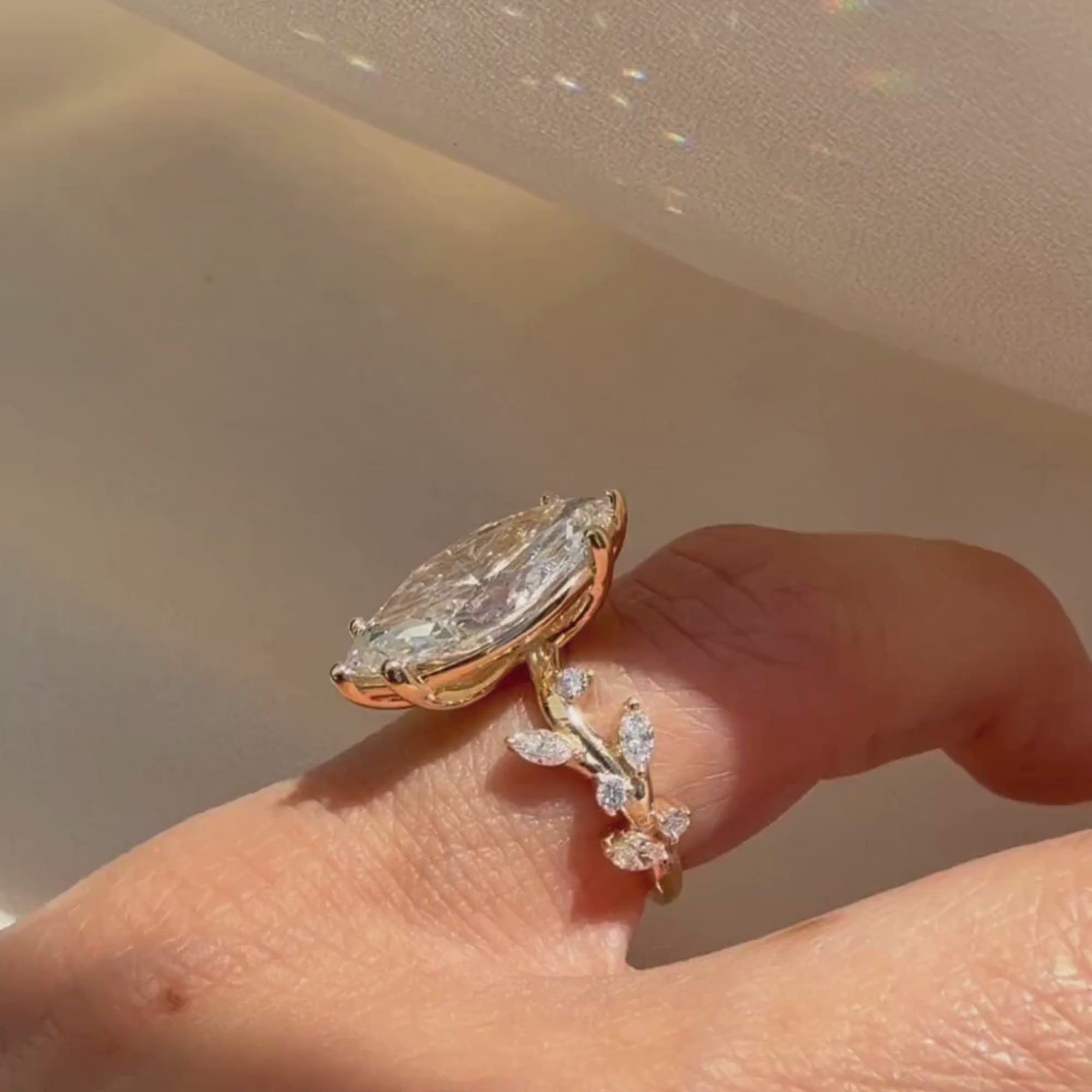 golden_diamond_ring_in finger