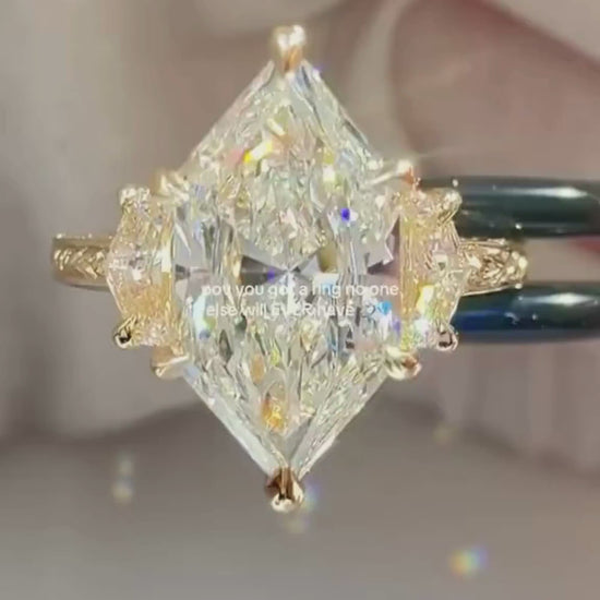 Stylish gold diamond ring for women